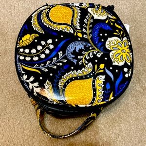 Vera Bradley Ellie Blue NWT Hatbox Cosmetic